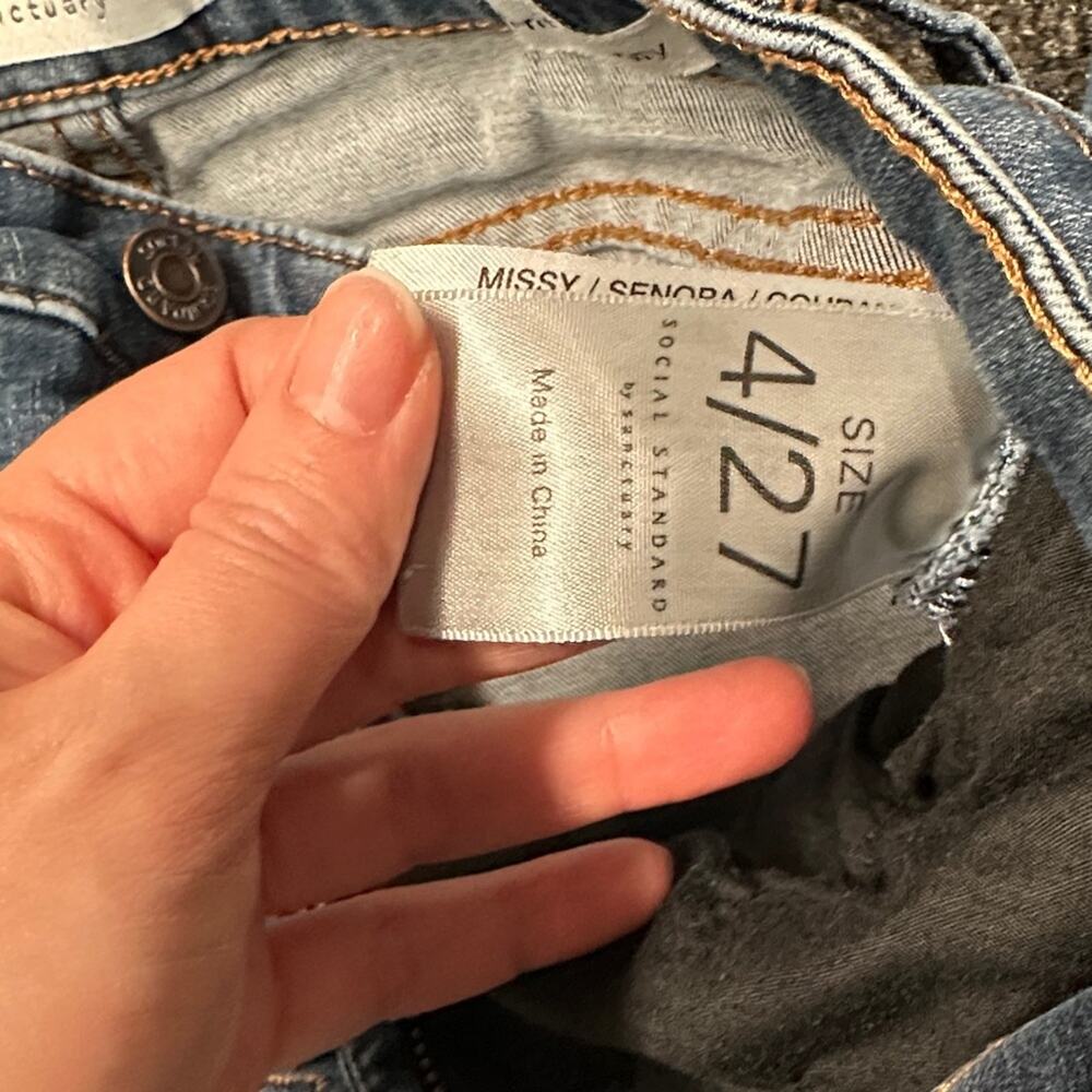 Social Standard by Sanctuary High Rise Skinny Jeans - 4/27 - Picture 4 of 5